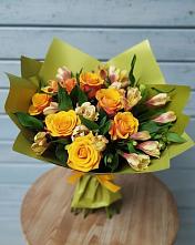 Букет цветов из:  Альстромерии и Розы в Нефтекамске