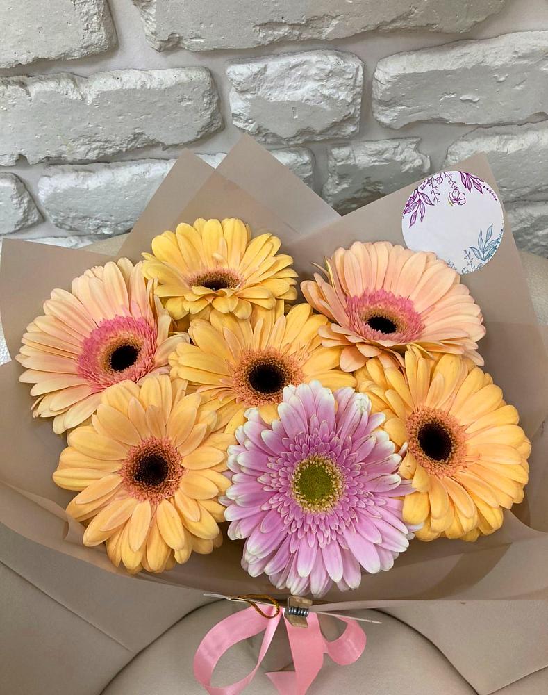 Букет цветов из: Герберы в Нефтекамске