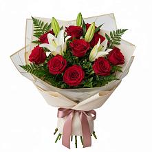 Букет цветов из:  Лилии и Розы в Нефтекамске
