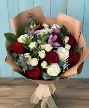 Букет цветов из:  Розы и Альстромерии в Нефтекамске