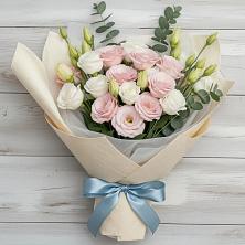 Букет цветов из:  Лизиантусы в Нефтекамске