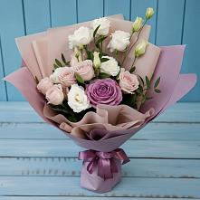 Букет цветов из:  Розы и Лизиантусы в Нефтекамске