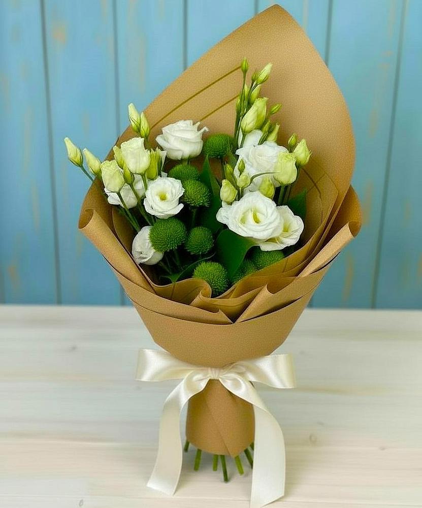 Букет цветов из: Хризантемы и Лизиантусы в Нефтекамске