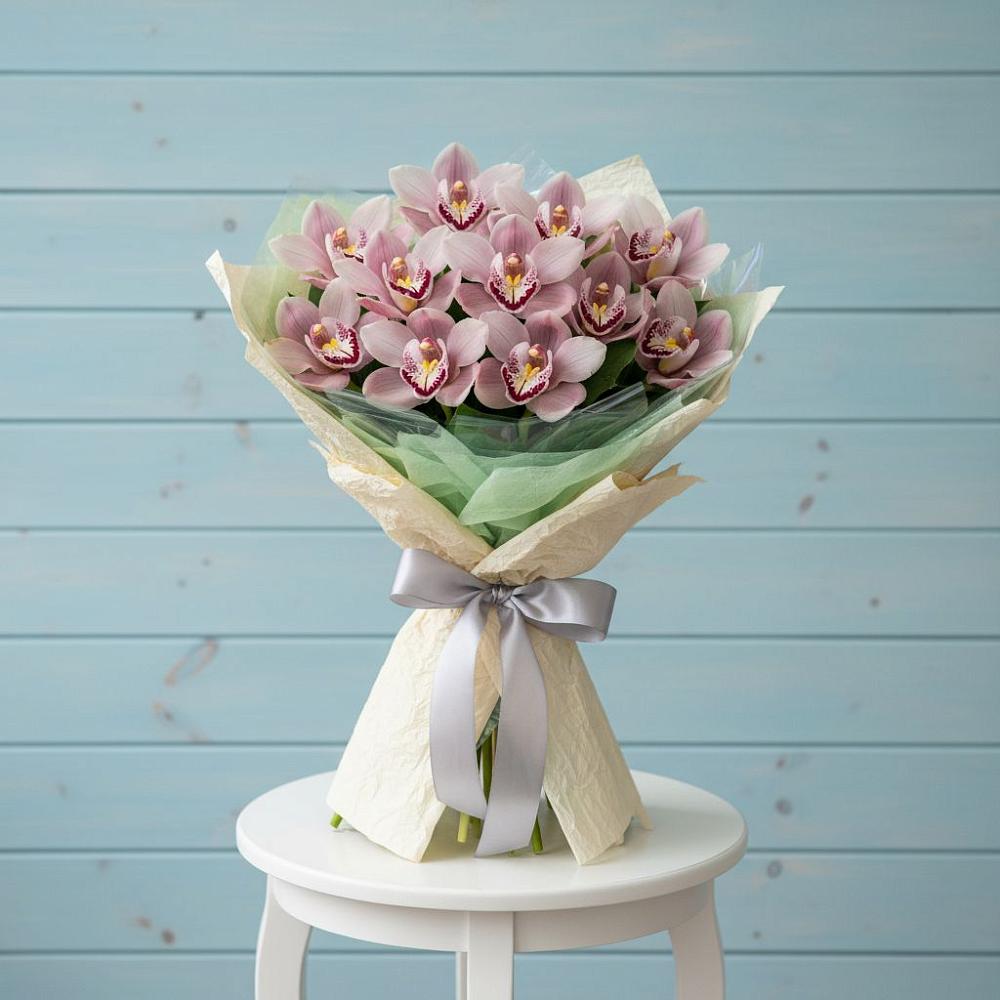 Букет цветов из: Орхидеи и Розы в Нефтекамске