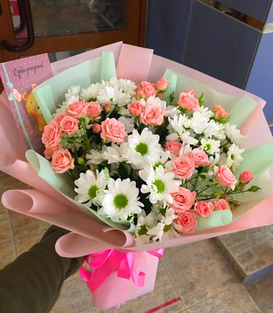 Букет цветов из: Розы и Хризантемы в Нефтекамске