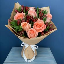 Букет цветов из:  Розы и Альстромерии в Нефтекамске