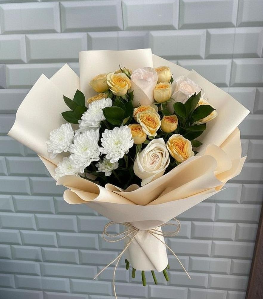 Букет цветов из: Розы и Хризантемы в Нефтекамске