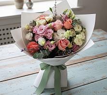 Букет цветов из:  Розы, Лизиантусы и Гвоздики в Нефтекамске