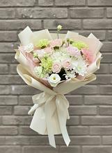 Букет цветов из:  Гвоздики, Розы, Лизиантусы и Хризантемы #REPLACE_PRED# Нефтекамске