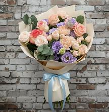 Букет цветов из:  Розы, Лизиантусы и Гвоздики #REPLACE_PRED# Нефтекамске